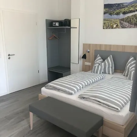 Lumi Hotel 3*
